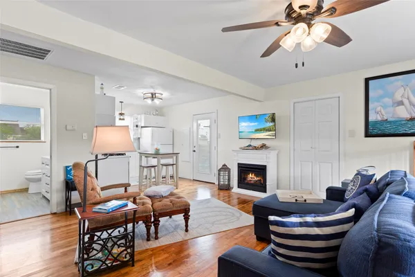 $264,900 | 1619 FM 517 Road East, San Leon, TX 77539