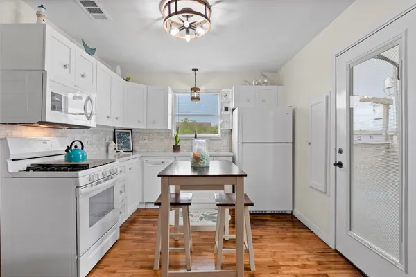 $264,900 | 1619 FM 517 Road East, San Leon, TX 77539