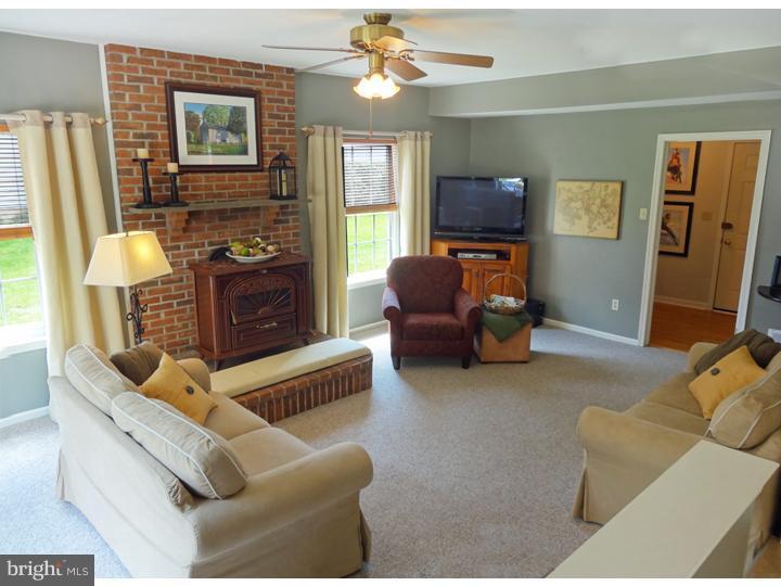 1474 Overlook Road Yardley, PA 19067 - Photo 12 of 24 Family Room