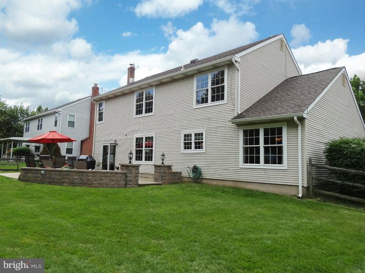 1474 Overlook Road Yardley, PA 19067 - Photo 20 of 24 Exterior Back