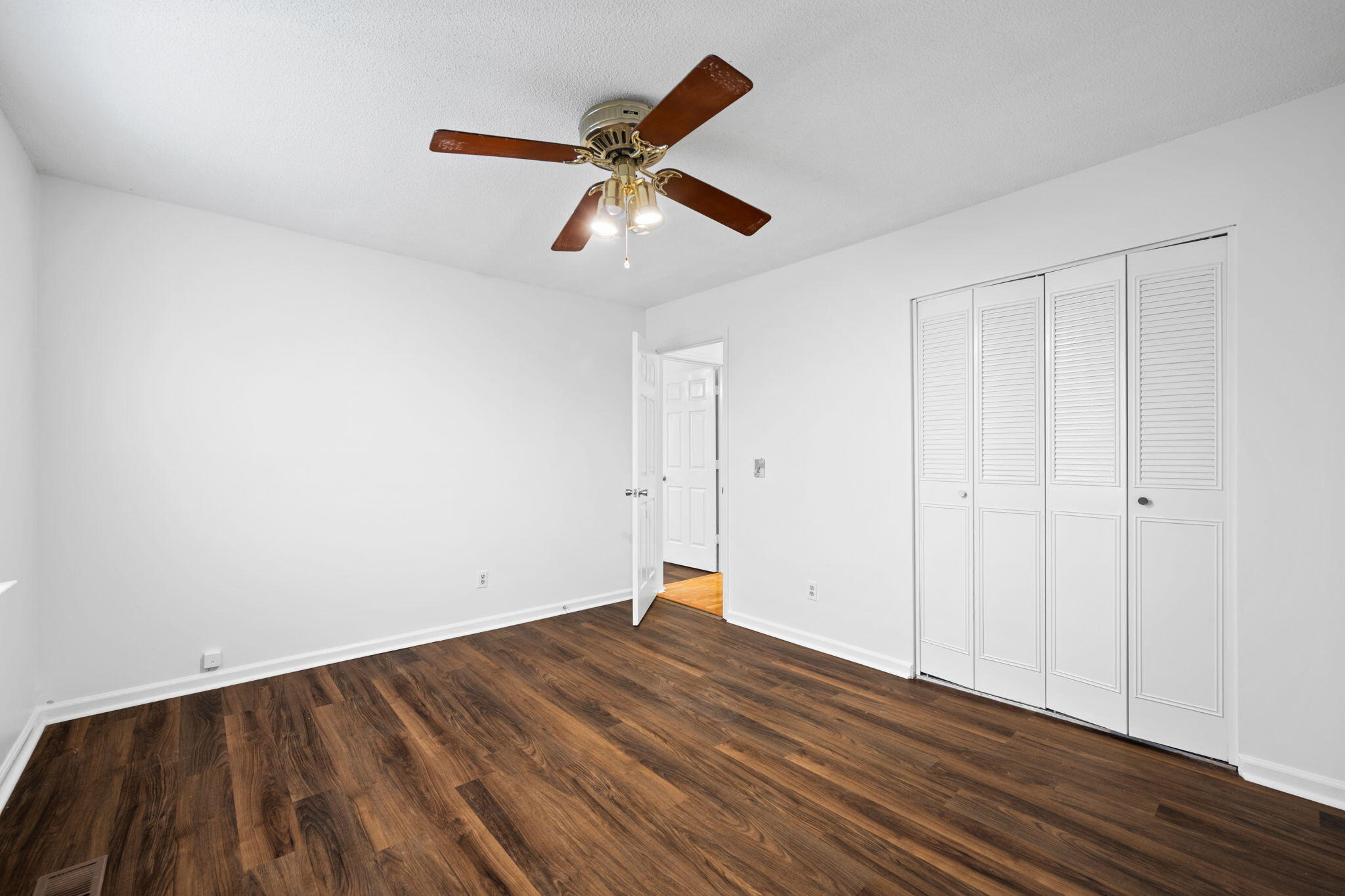 7927 Long Drive Chattanooga, TN 37421 - Photo 23 of 41 upstairs bedroom