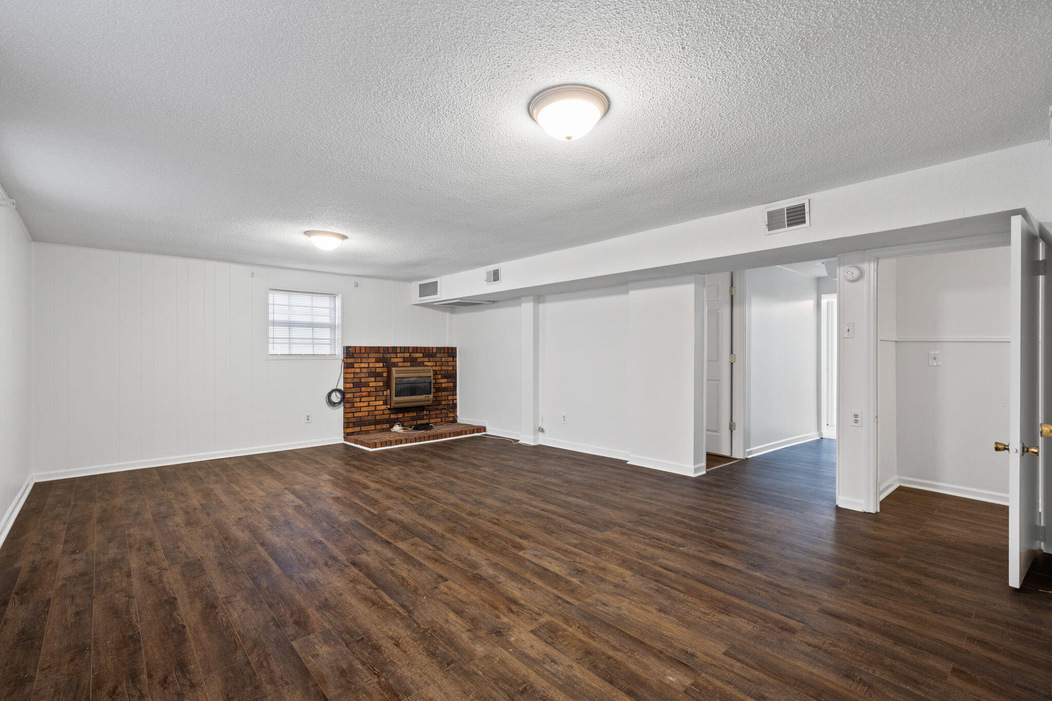 7927 Long Drive Chattanooga, TN 37421 - Photo 25 of 41 downstairs den / living area