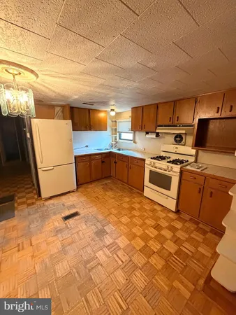 $45,000 | 1113 Hollywood Drive, Reading, PA 19606