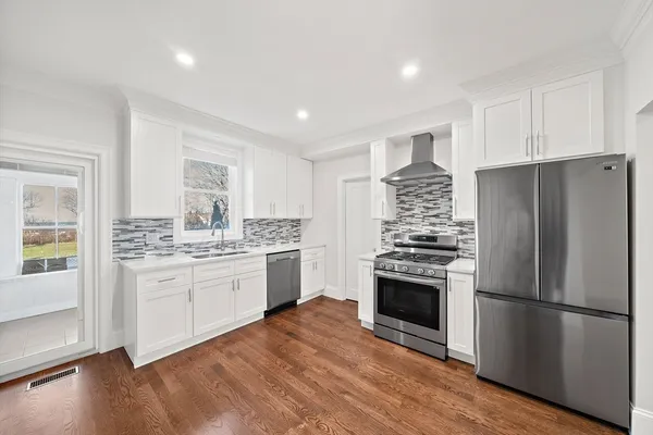 $3,850 | 9 Shaw Court, Unit 9, Plymouth, MA 02360