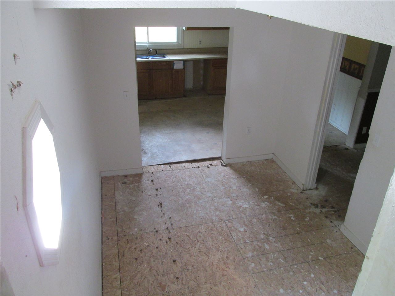 319 West 10th Street Rochester, IN 46975 - Photo 8 of 17