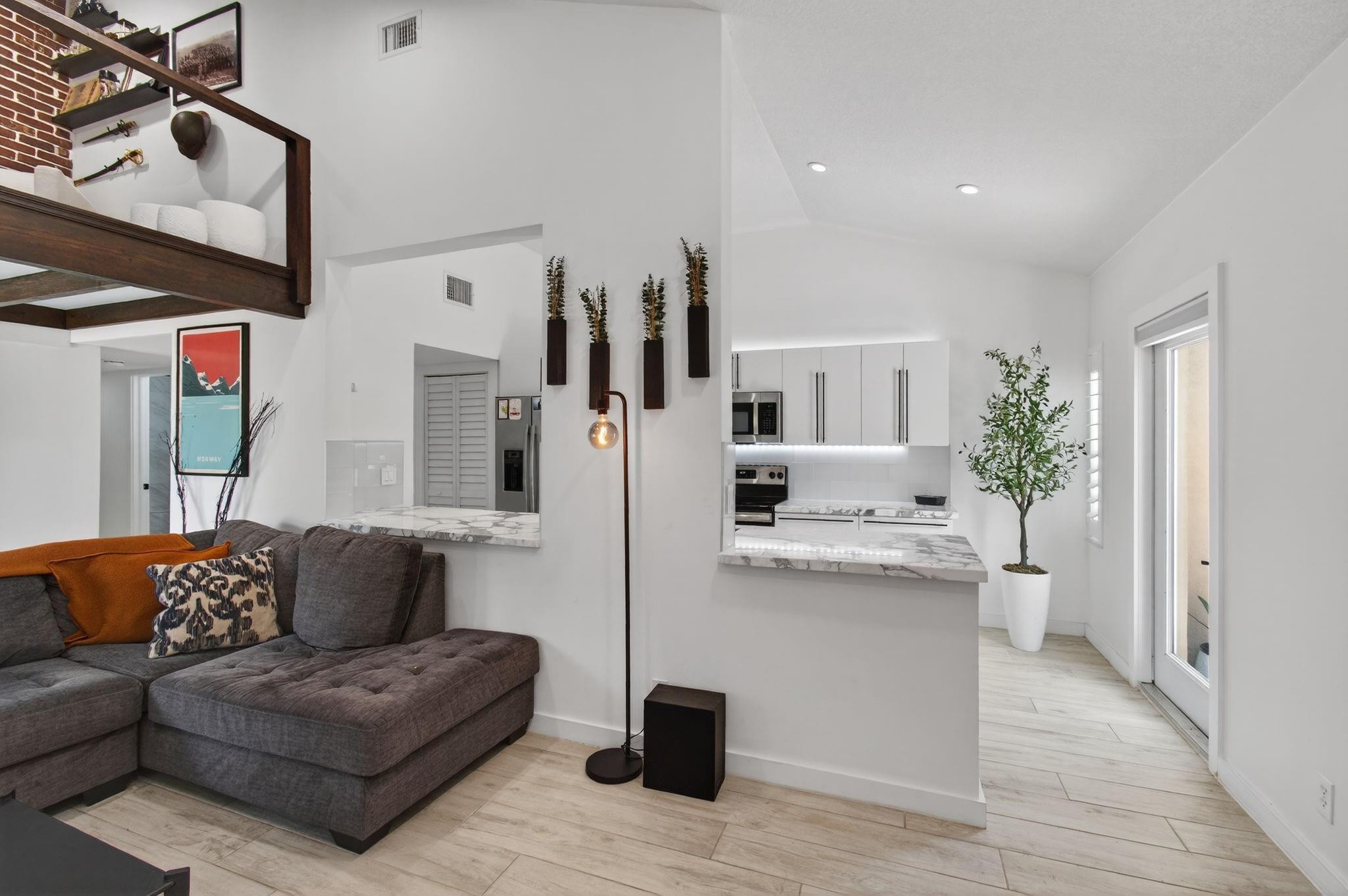 1089 Northwest 13th Street, Unit 1 Boca Raton, FL 33486 - Photo 12 of 44 Photo 12