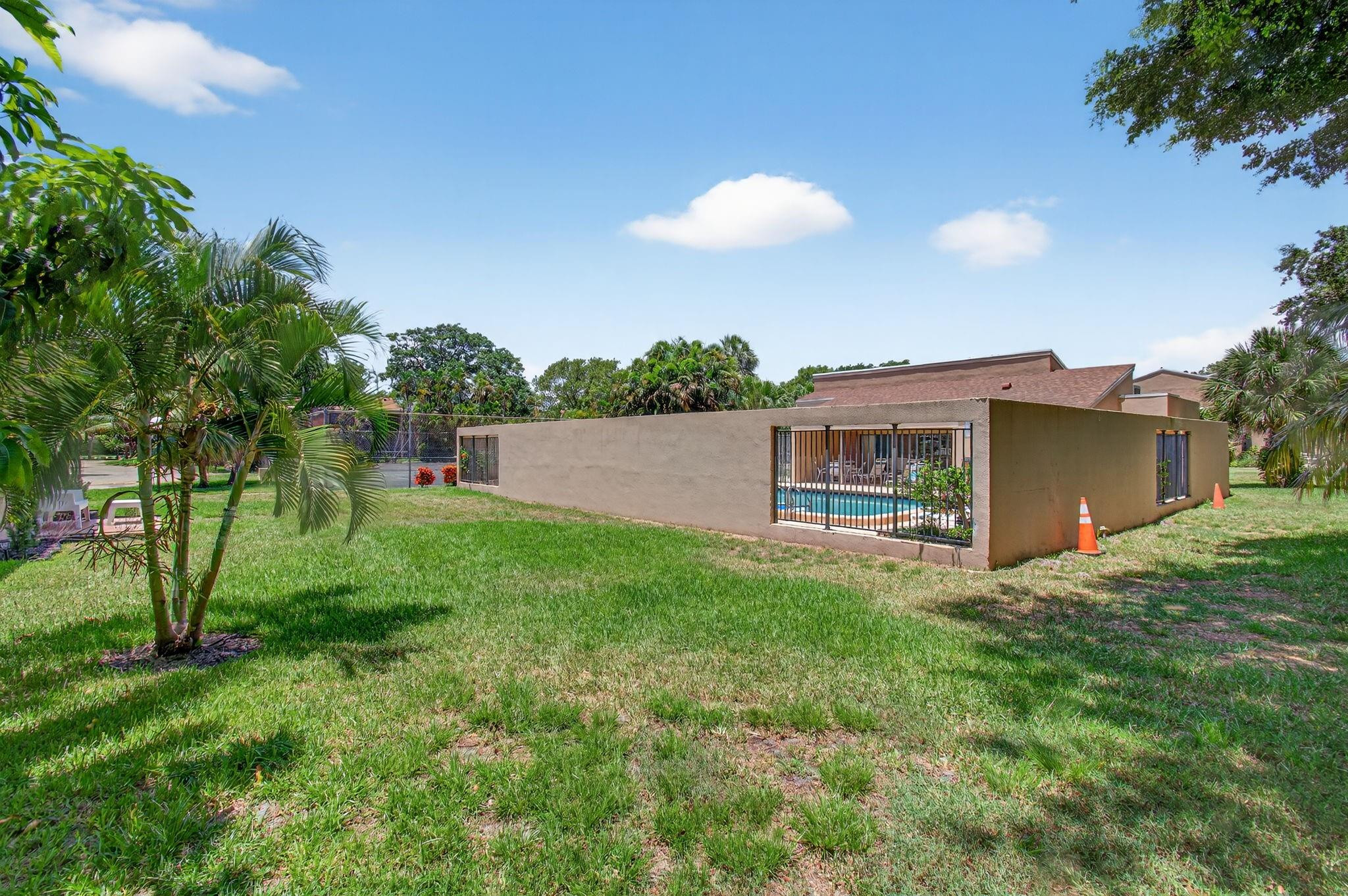 1089 Northwest 13th Street, Unit 1 Boca Raton, FL 33486 - Photo 33 of 44 Photo 33