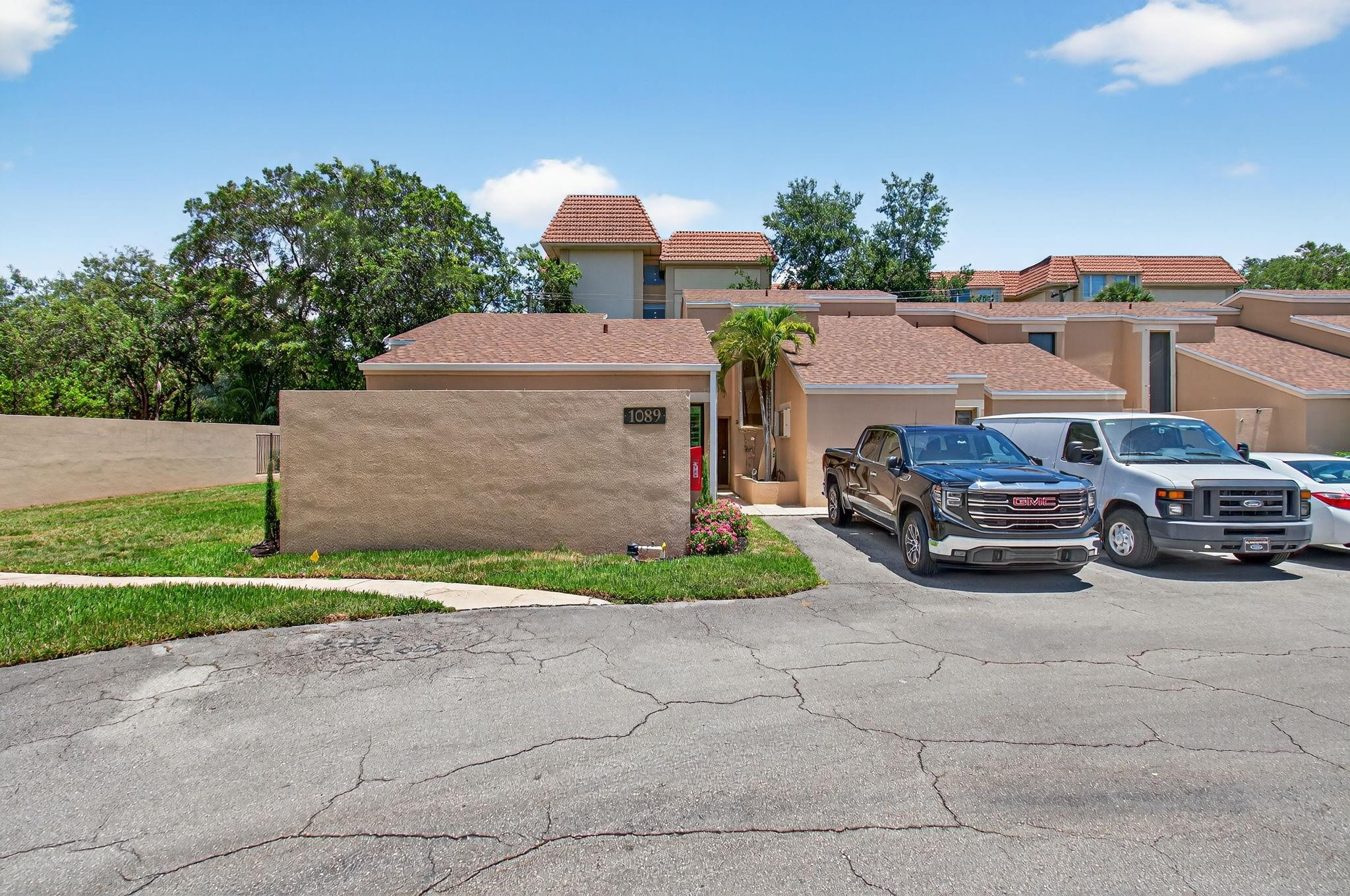 1089 Northwest 13th Street, Unit 1 Boca Raton, FL 33486 - Photo 5 of 44 Photo 5