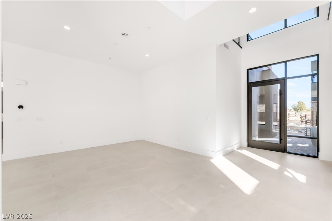 4853 Shady Rdg Drive Las Vegas, NV 89135 - Photo 4 of 50