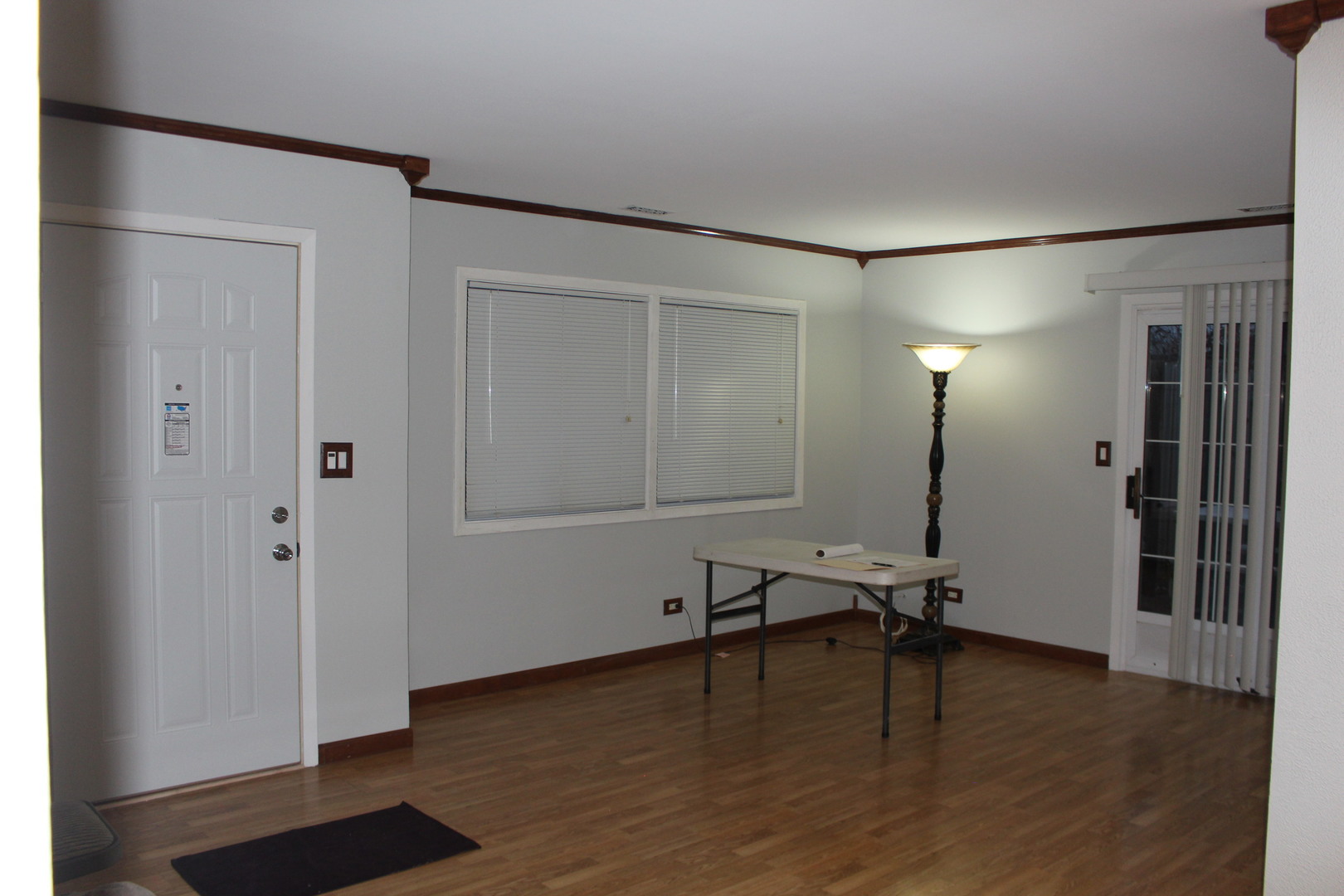 6117 Kit Carson Drive Hanover Park, IL 60133 - Photo 3 of 12