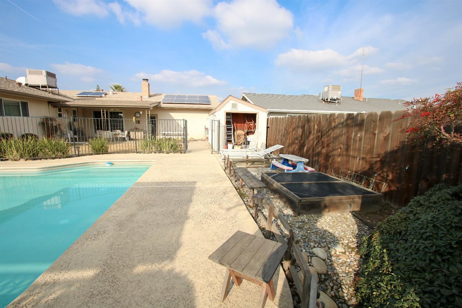 657 West Carpenter Avenue Reedley, CA 93654 - Photo 45 of 58 45