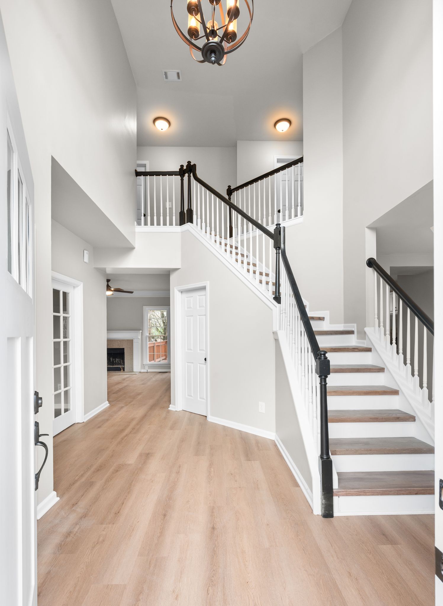 355 Springhouse Circle Franklin, TN 37067 - Photo 2 of 25