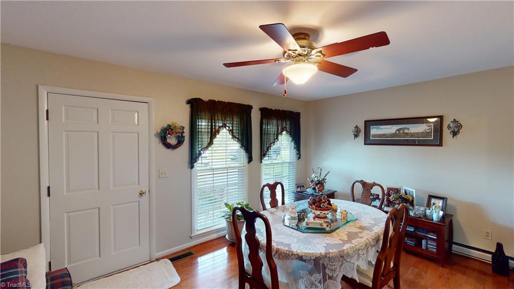 124 Avondale Road Mount Airy, NC 27030 - Photo 17 of 36 Gallery Image 17