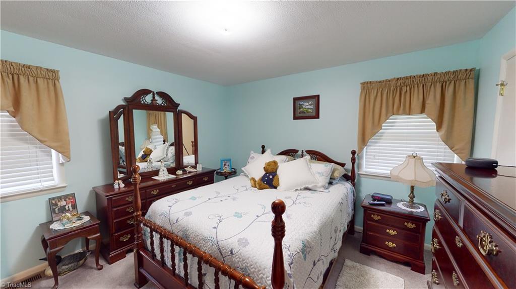 124 Avondale Road Mount Airy, NC 27030 - Photo 23 of 36 Gallery Image 23