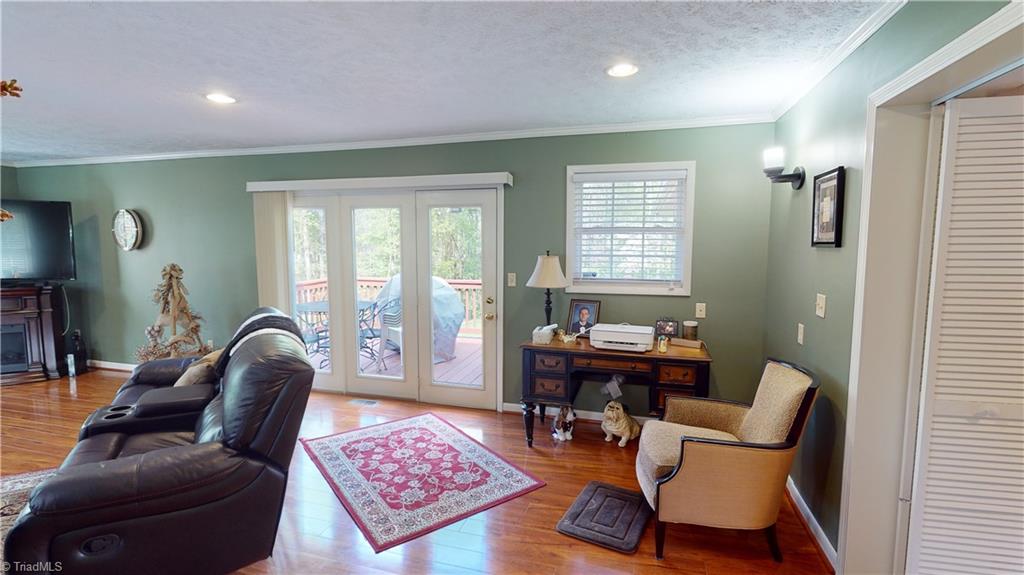 124 Avondale Road Mount Airy, NC 27030 - Photo 10 of 36 Gallery Image 10
