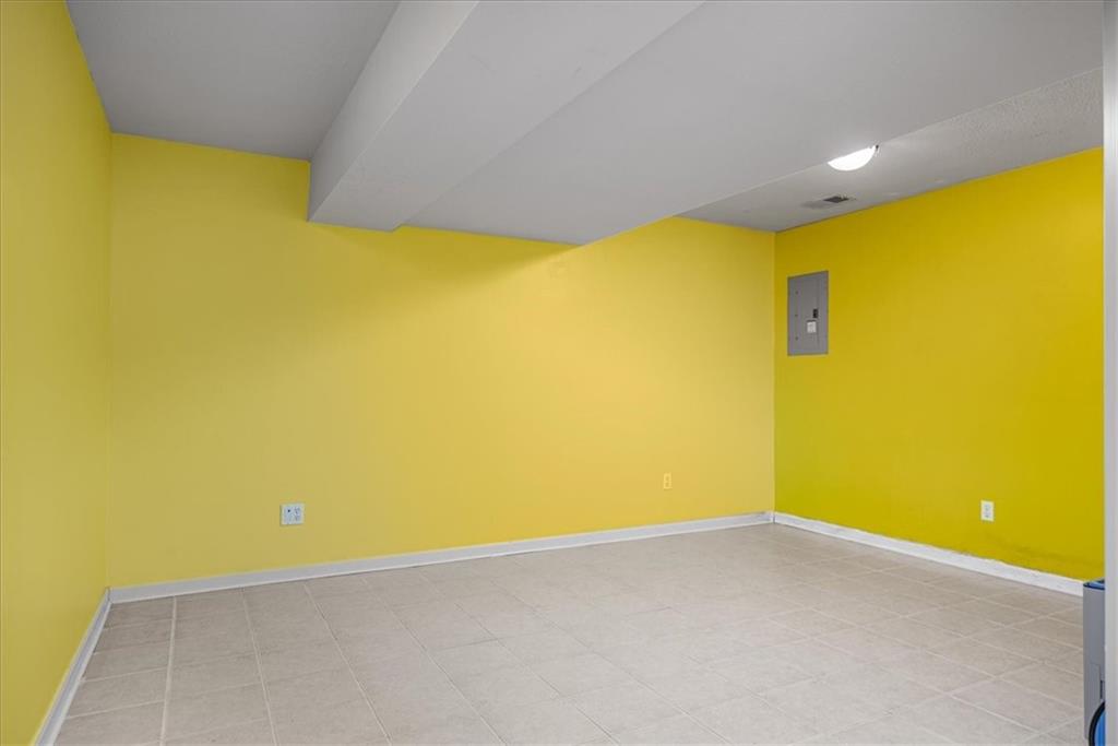 8 Castle View Drive McKees Rocks, PA 15136 - Photo 14 of 16 Gallery Image 14