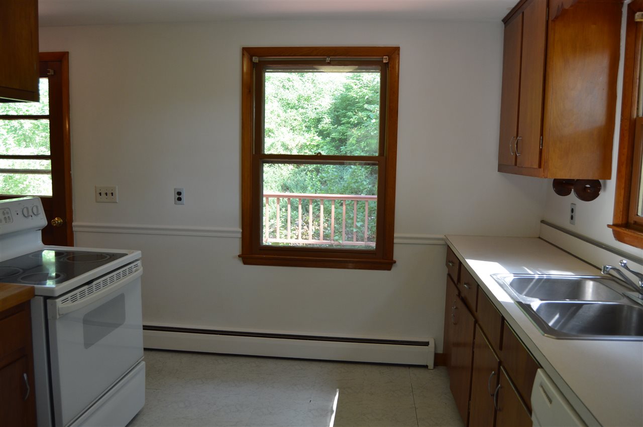 57 Sunny Acres Road Brattleboro, VT 05301 - Photo 9 of 26 Gallery Image 9