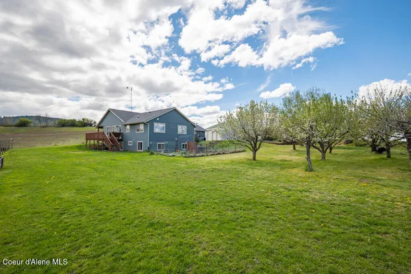 $1,250,000 | 1011 Rothwell Road, Viola, ID 83872