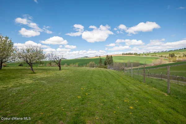 $1,250,000 | 1011 Rothwell Road, Viola, ID 83872