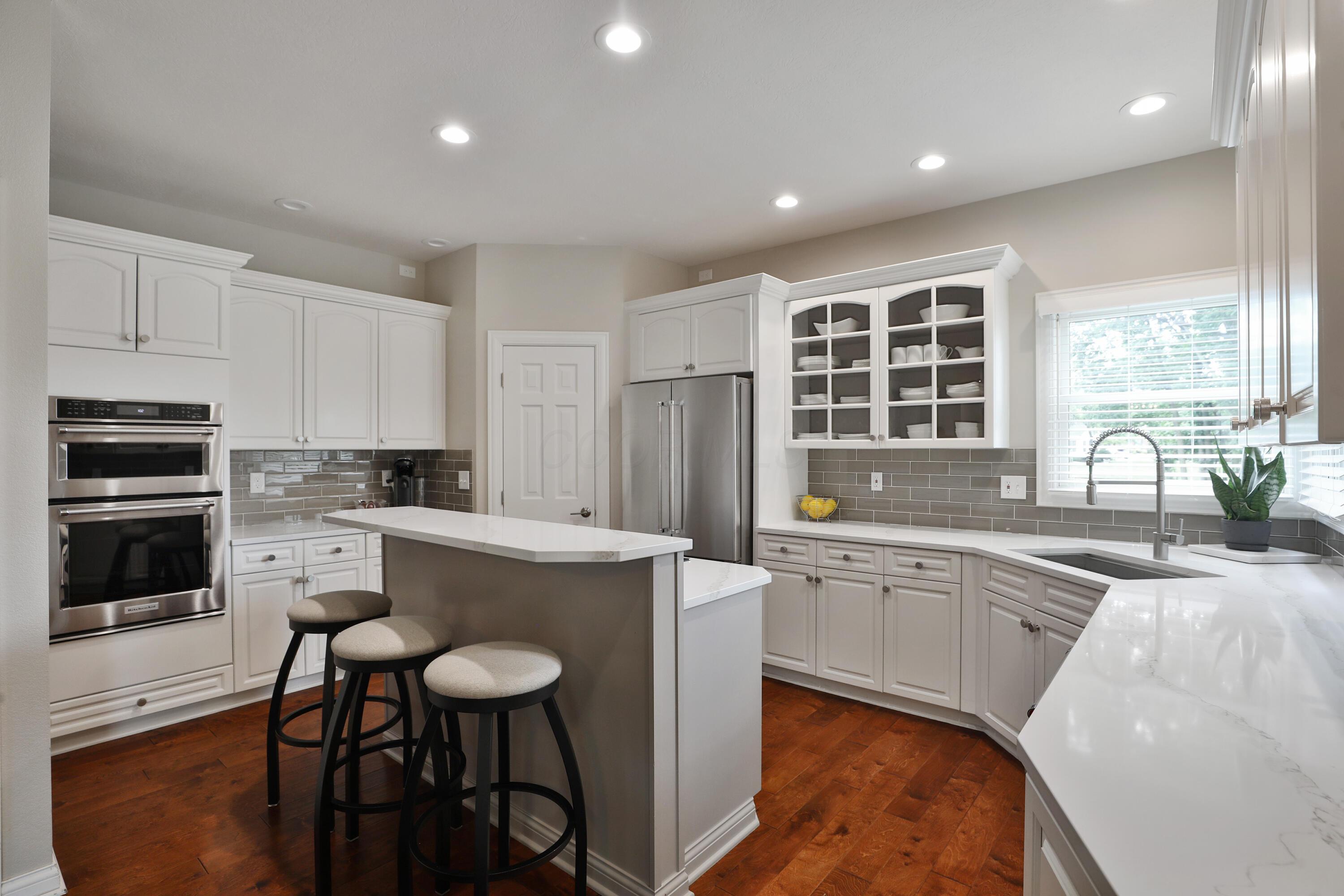 8292 Rookery Way Westerville, OH 43082 - Photo 12 of 50 Kitchen