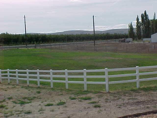 100 Coombs Road Moxee, WA 98936 - Photo 9 of 9 a view of a park