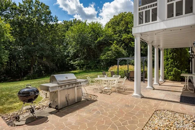 $550,000 | 118 Westlake Trail, Litchfield, IL 62056