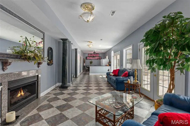 $550,000 | 118 Westlake Trail, Litchfield, IL 62056