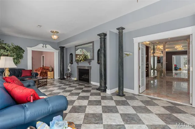 $550,000 | 118 Westlake Trail, Litchfield, IL 62056