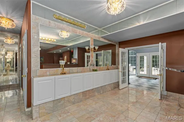 $550,000 | 118 Westlake Trail, Litchfield, IL 62056