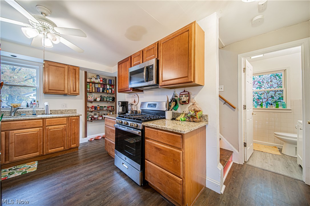 1107 Castleton Road Cleveland Heights, OH 44121 - Photo 11 of 31