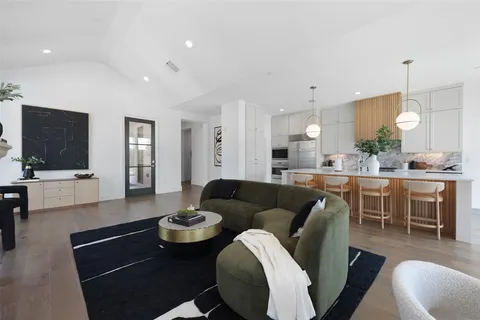 $1,065,720 | 5270 Town And Country Boulevard, Unit 311, Frisco, TX 75034
