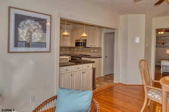 $1,275,000 | 14 North Cambridge Avenue, Ventnor City, NJ 08406