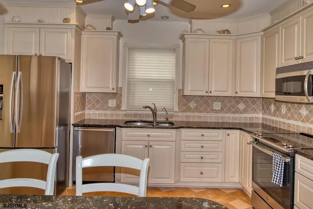 $1,275,000 | 14 North Cambridge Avenue, Ventnor City, NJ 08406