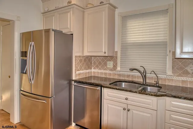 $1,275,000 | 14 North Cambridge Avenue, Ventnor City, NJ 08406