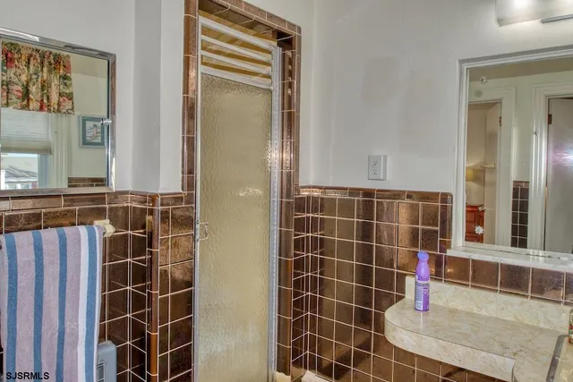 $1,275,000 | 14 North Cambridge Avenue, Ventnor City, NJ 08406