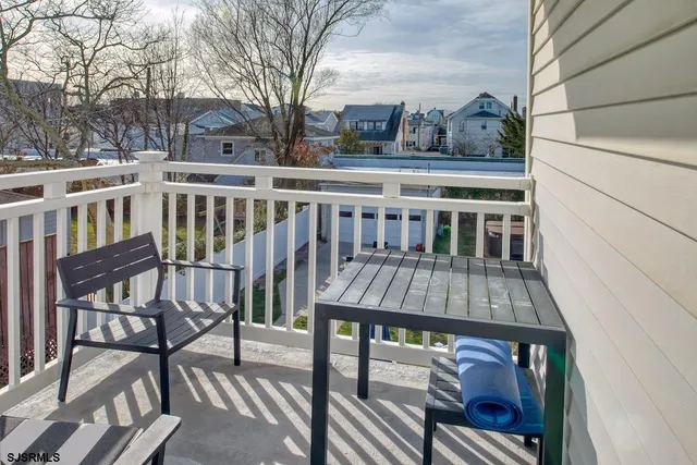 $1,275,000 | 14 North Cambridge Avenue, Ventnor City, NJ 08406