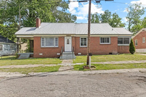$189,900 | 1220 Cruise Street, Corinth, MS 38834