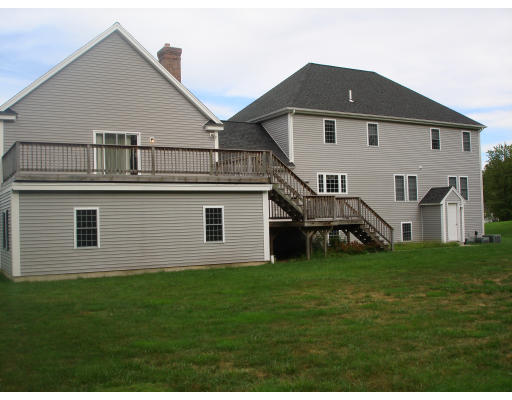 2 Old Farm Road Lunenburg, MA 01462 - Photo 2 of 19 a view of a house with a yard