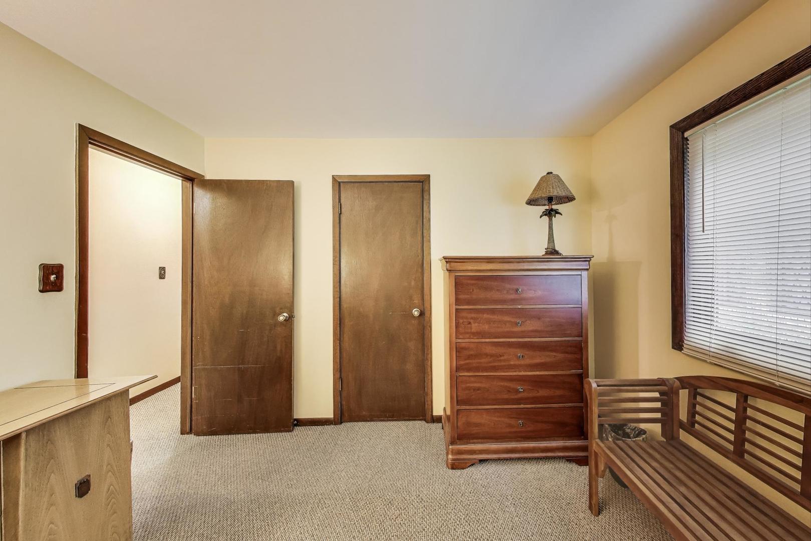 414 North Wolf Road Des Plaines, IL 60016 - Photo 25 of 37