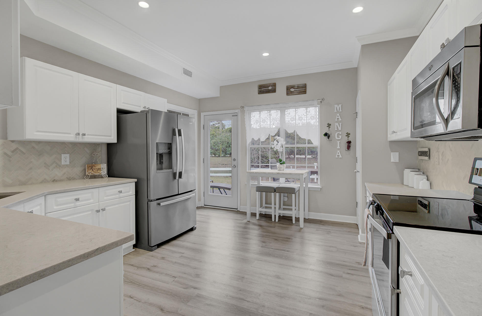1319 Llewellyn Road Mount Pleasant, SC 29464 - Photo 12 of 42 12