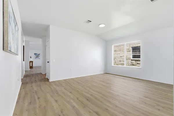 $299,900 | 12720 La Paz Lane, Del Valle, TX 78617