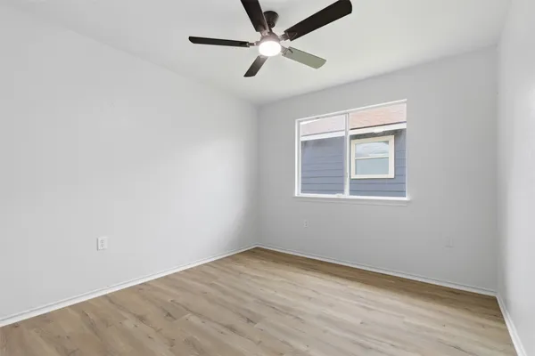 $299,900 | 12720 La Paz Lane, Del Valle, TX 78617
