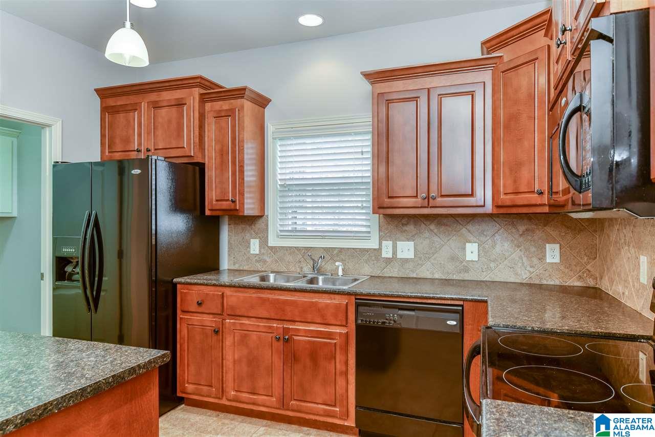 4353 Springbrook Lane Gardendale, AL 35071 - Photo 12 of 46