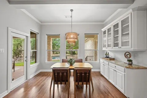 $850,000 | 806 Overlook Bend, Leander, TX 78641