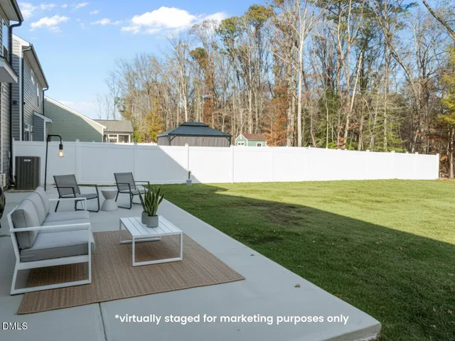 a view of outdoor space yard deck and patio