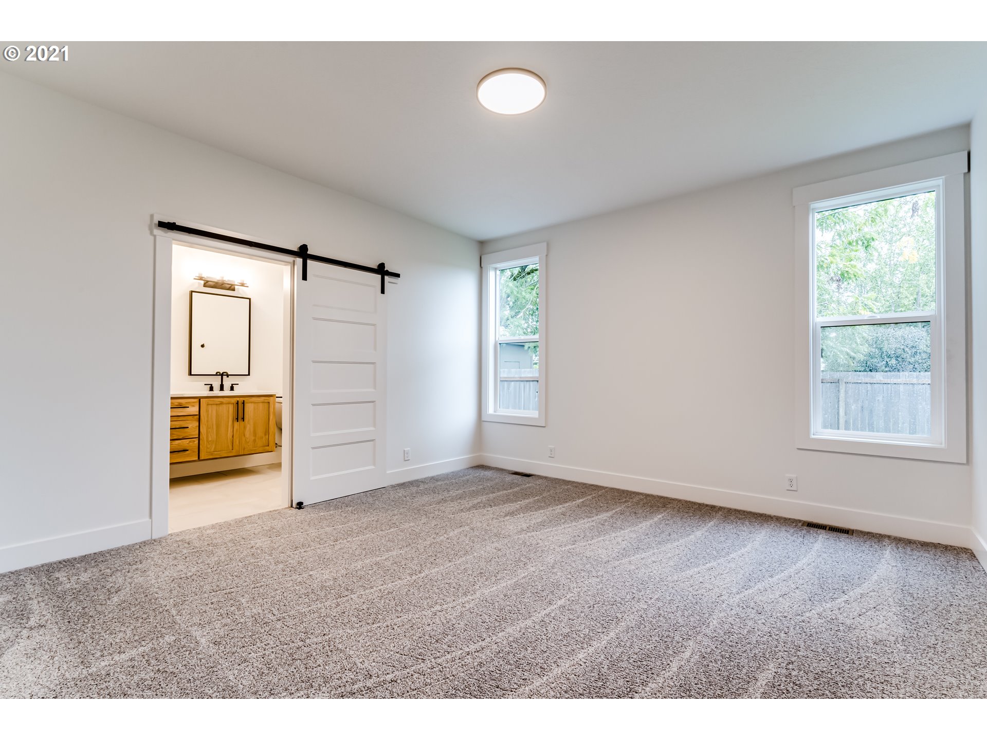 2242 Jeppesen Acres Road Eugene, OR 97401 - Photo 18 of 30 Gallery Image 18