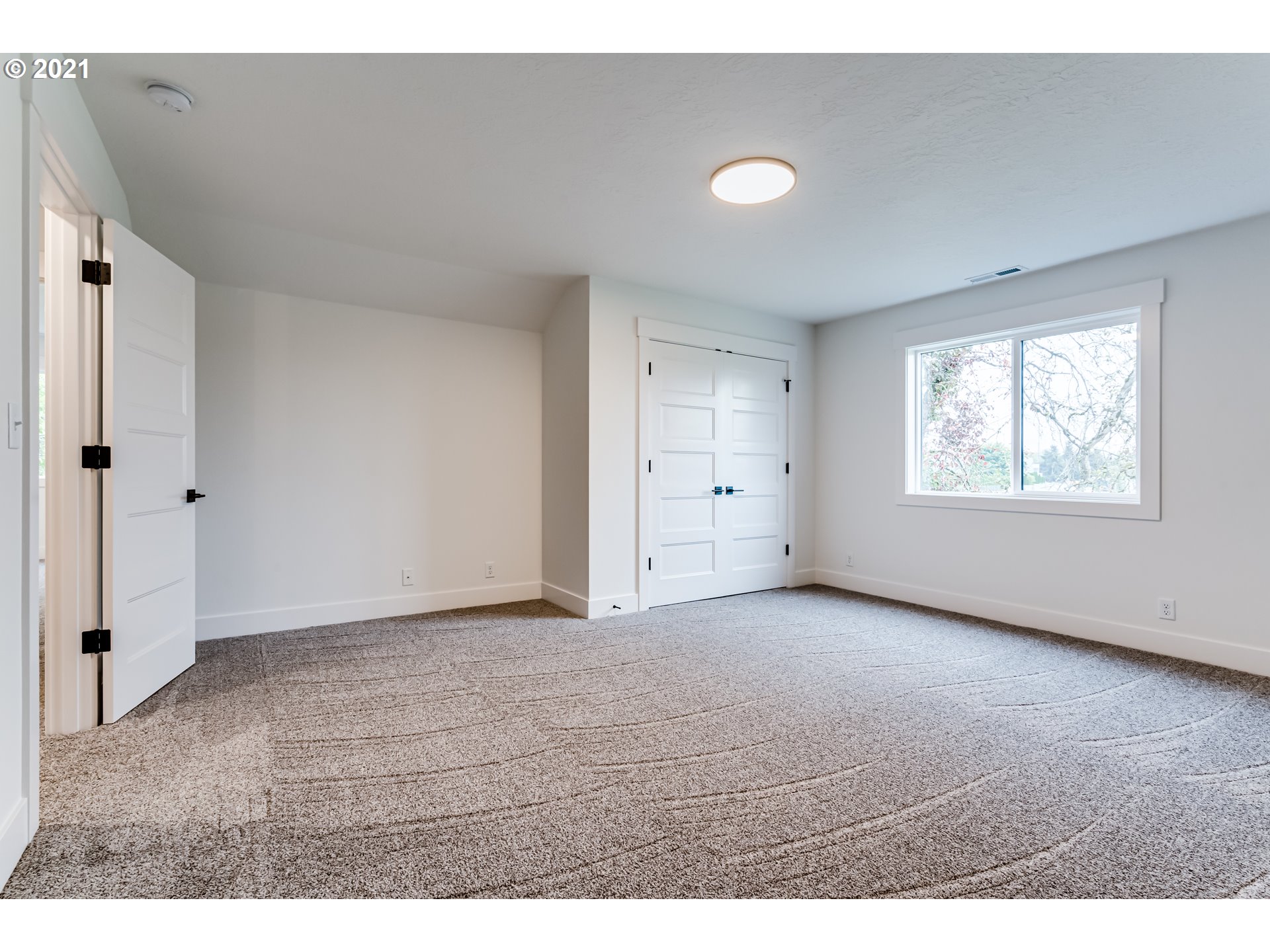 2242 Jeppesen Acres Road Eugene, OR 97401 - Photo 24 of 30 Gallery Image 24