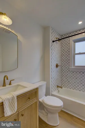 $449,000 | 1451 New Holland Pike, Lancaster, PA 17601