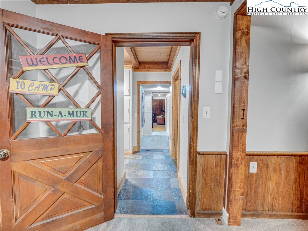 302 Lake Road Beech Mountain, NC 28604 - Photo 25 of 41 Gallery Image 25