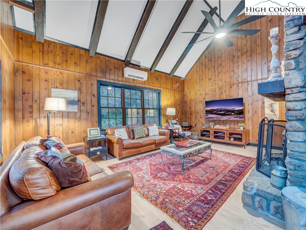 302 Lake Road Beech Mountain, NC 28604 - Photo 7 of 41 Gallery Image 7